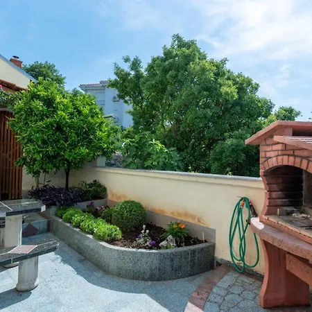 Apartment Lucija 2 By Guide Crikvenica